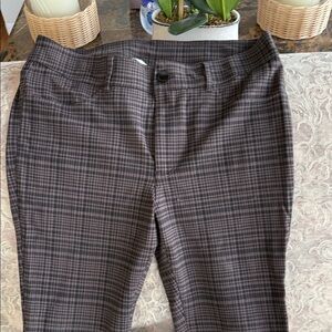 Seven7 Woman’s checkered pants
